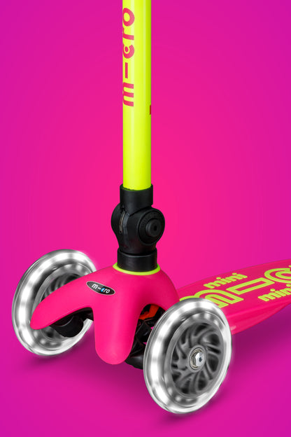 MINI DELUXE FOLDABLE NEON LED Flamingo Yellow