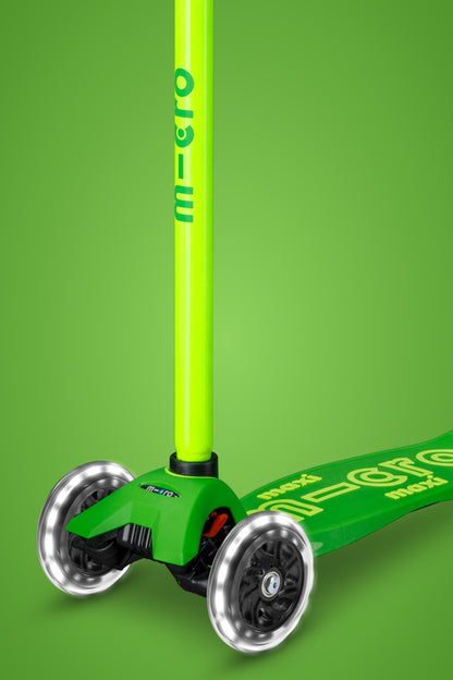 Maxi Micro Deluxe Foldable Neon LED Parrot Green
