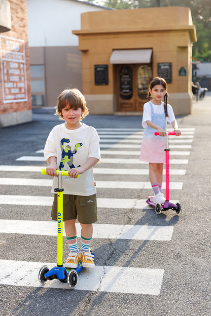 Maxi Micro Deluxe Foldable Neon LED Canary Yellow